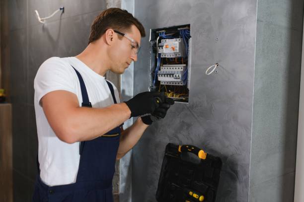 Best Affordable Electrician  in Shorewood, MN