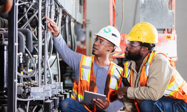 Best Industrial Electrical Services  in Shorewood, MN