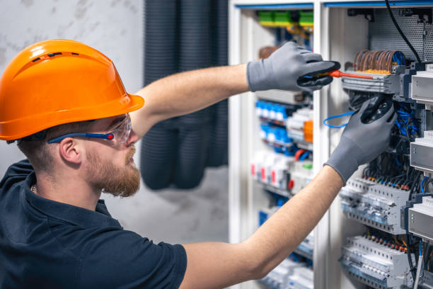 Best Electrical Repair Services  in Shorewood, MN